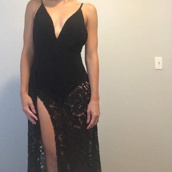 Dramatic black lace leotard dress with high slit - Picture 2 of 4
